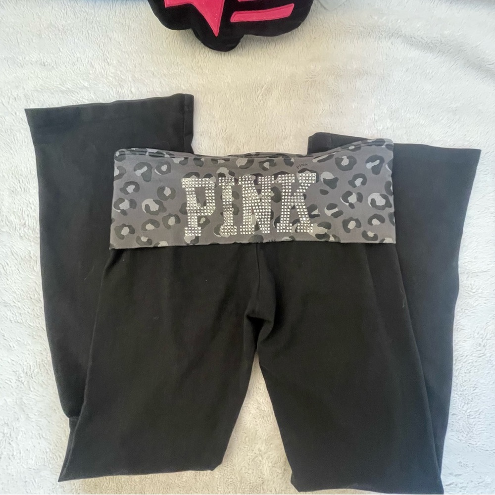 PINK Victoria's Secret FOLDOVER Black Leggings with Gray Leopard Print Waistband